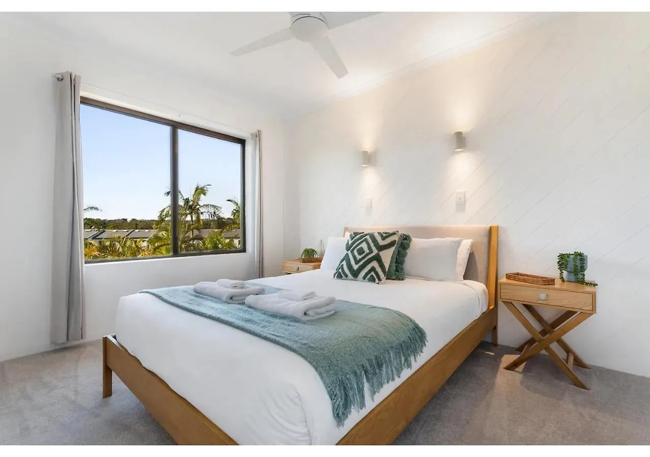 Noosa Riverside Getaway Apartment