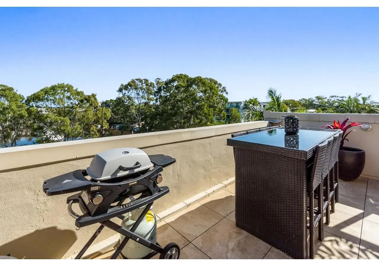 Noosa Riverside Getaway نوسا